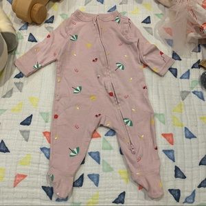 Old navy zip onesie 0-3m